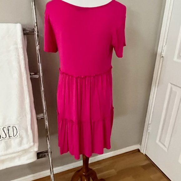 Hot Pink Heimish USA Ruffle Swing Dress - Size Med. NWOT - Picture 3 of 4